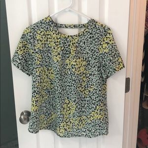 Banana Republic short sleeved Blouse